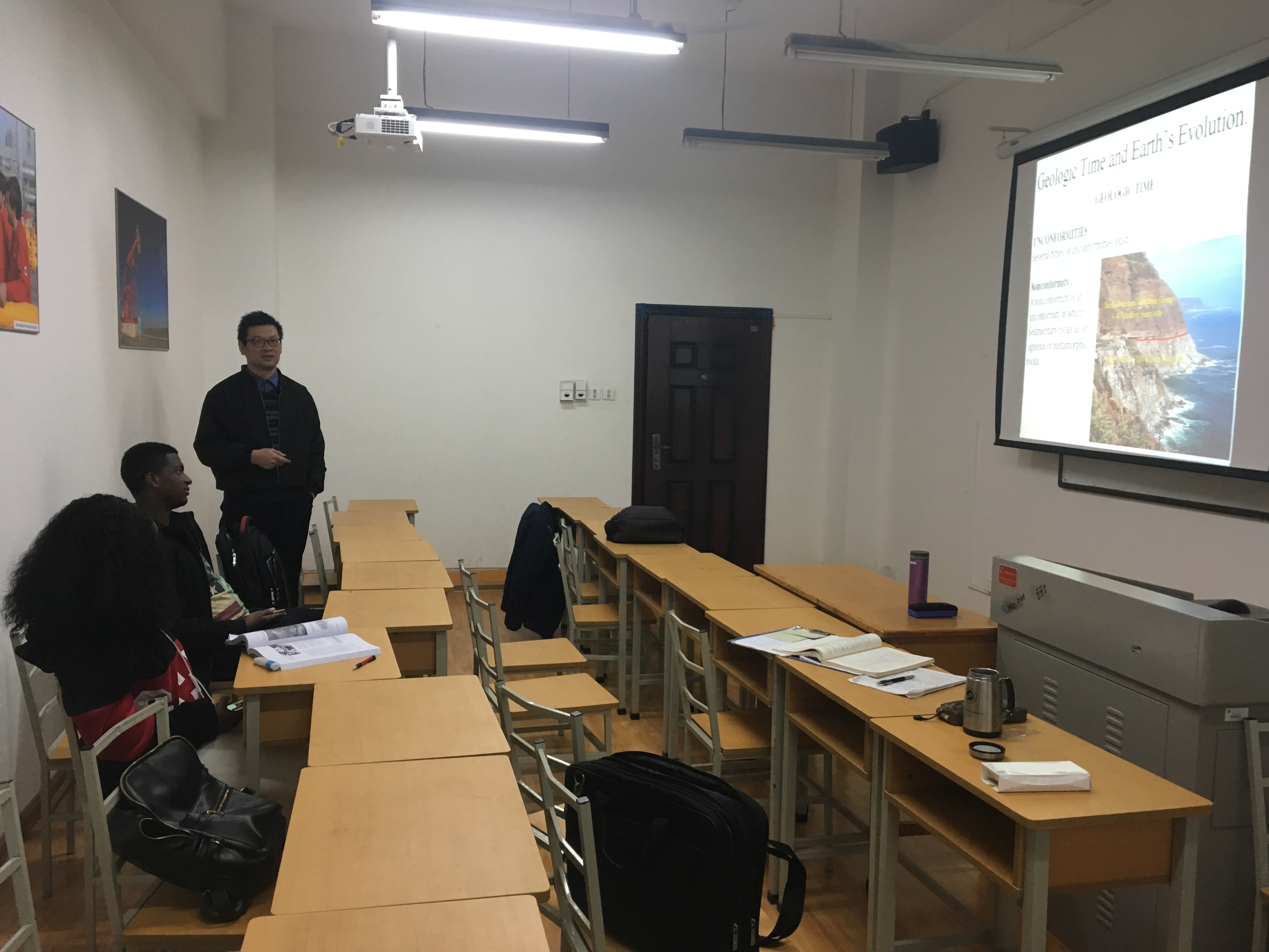 姚志刚在授课20161110